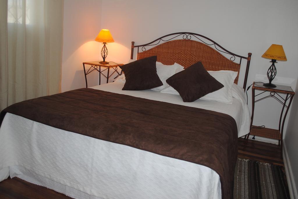 Hostal Petit Verdot Санта-Крус Екстер'єр фото